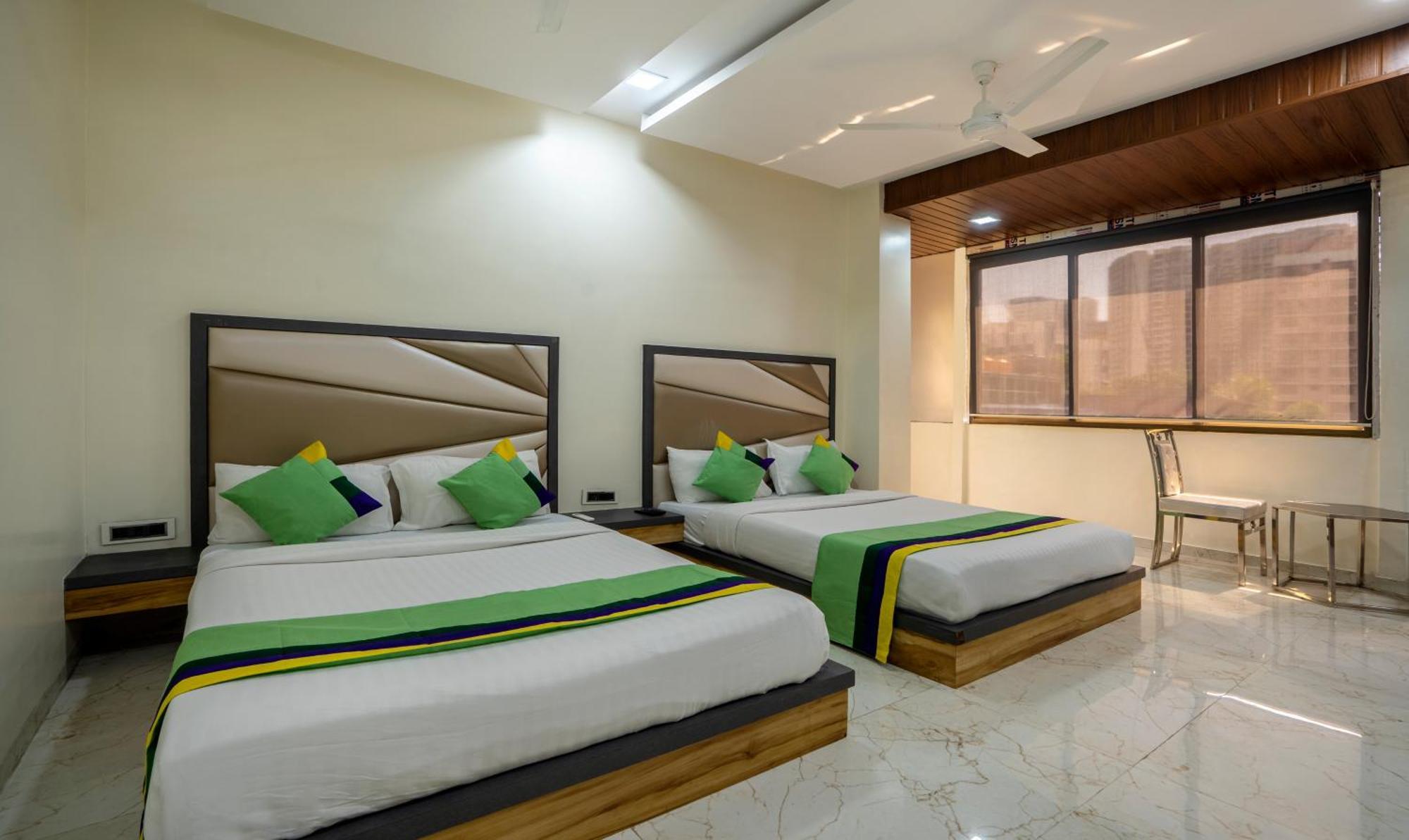 Treebo Zaid International Powai Hotel Мумбай Екстериор снимка