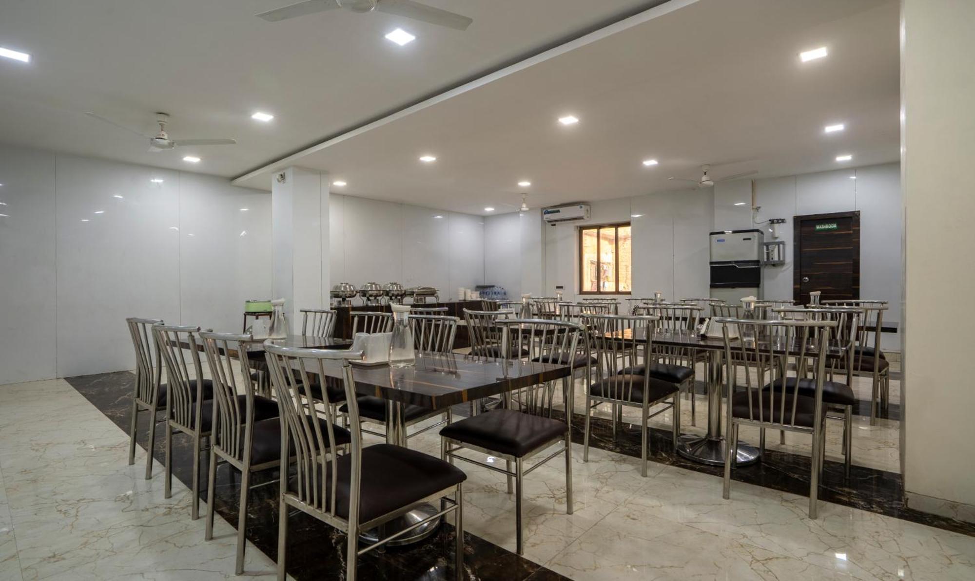 Treebo Zaid International Powai Hotel Мумбай Екстериор снимка