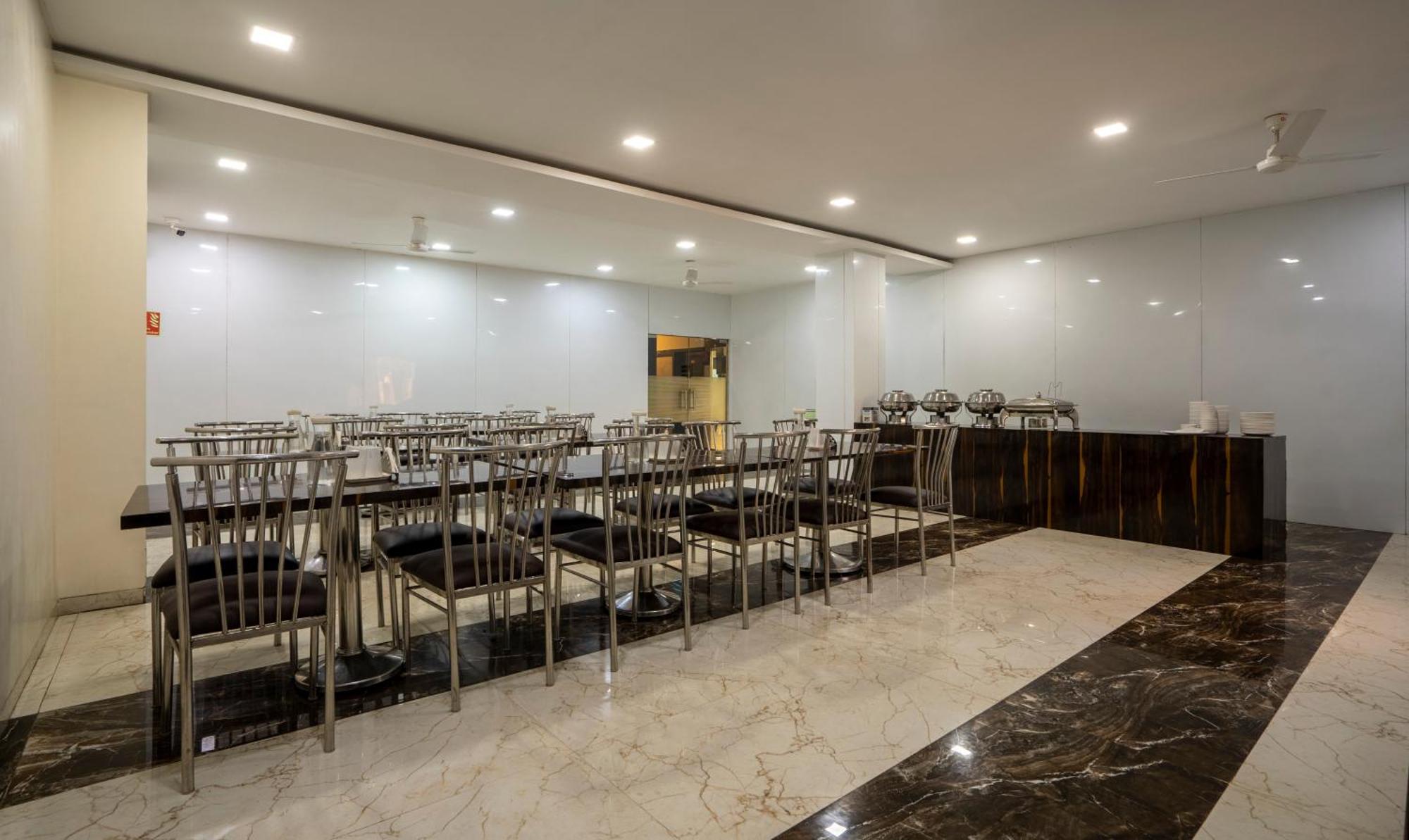 Treebo Zaid International Powai Hotel Мумбай Екстериор снимка