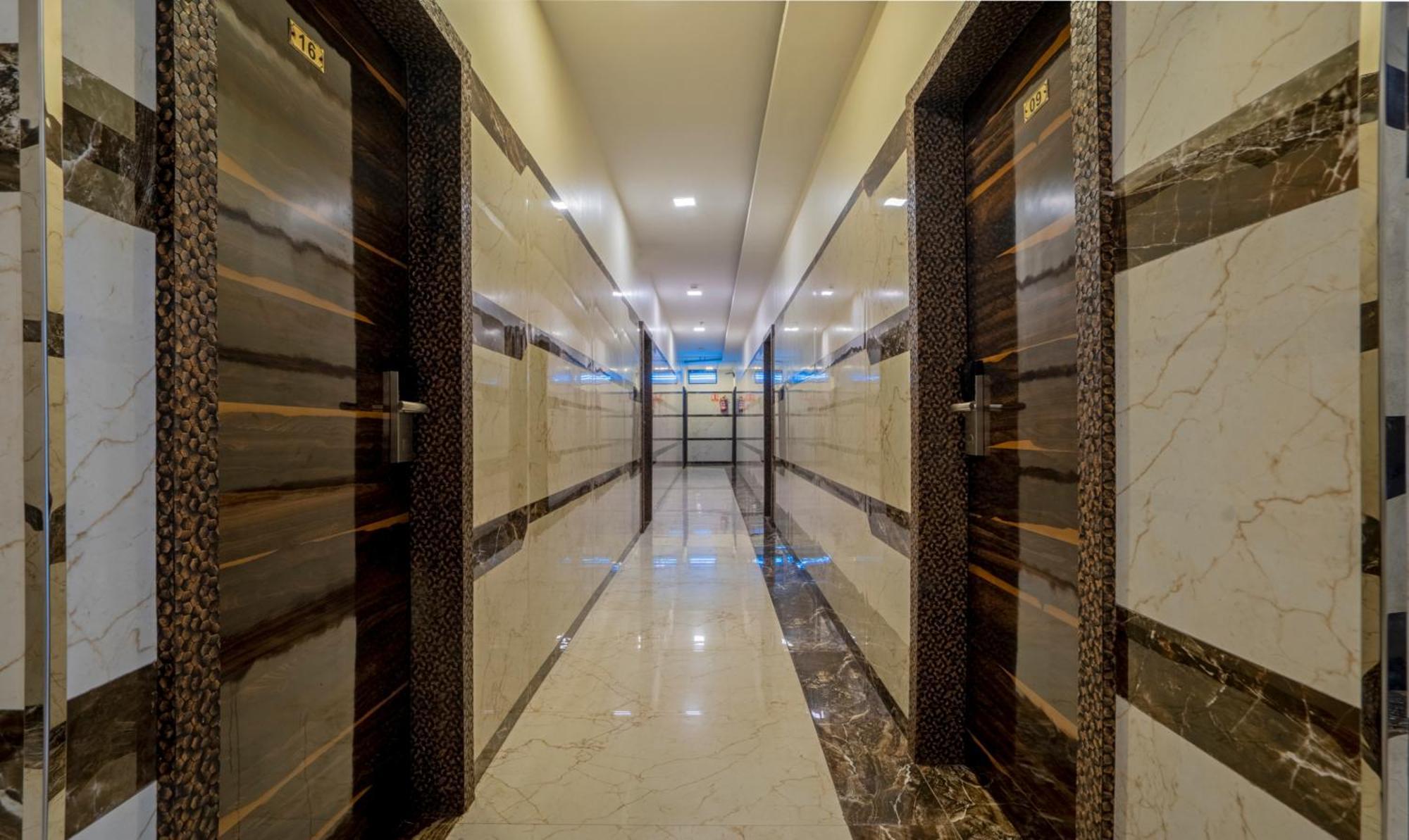 Treebo Zaid International Powai Hotel Мумбай Екстериор снимка